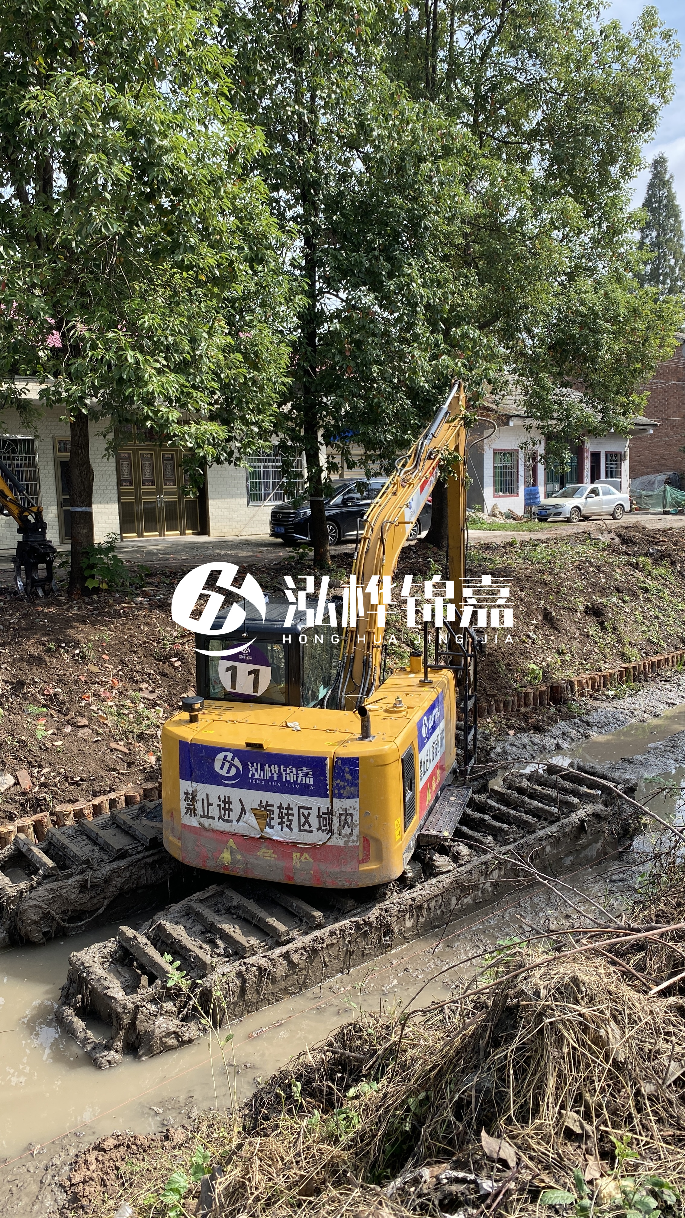 邢臺(tái)挖機(jī)打木樁專業(yè)施工-挖掘機(jī)打木樁打直技巧？